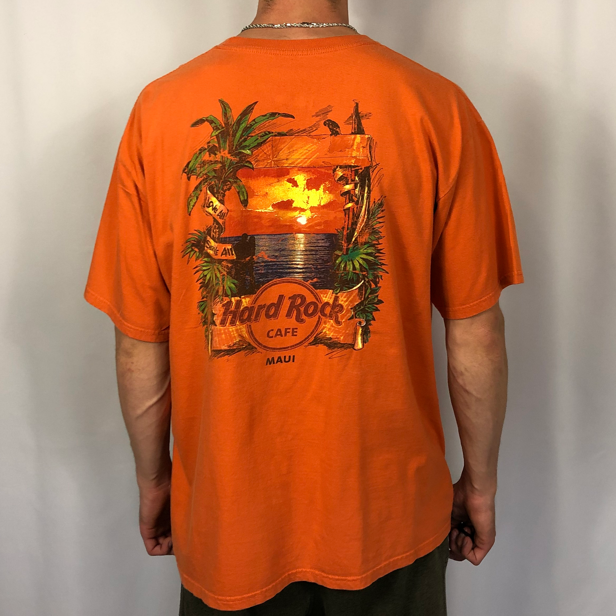 Vintage Hard Rock Cafe Maui T-Shirt - XL - Vintique Clothing
