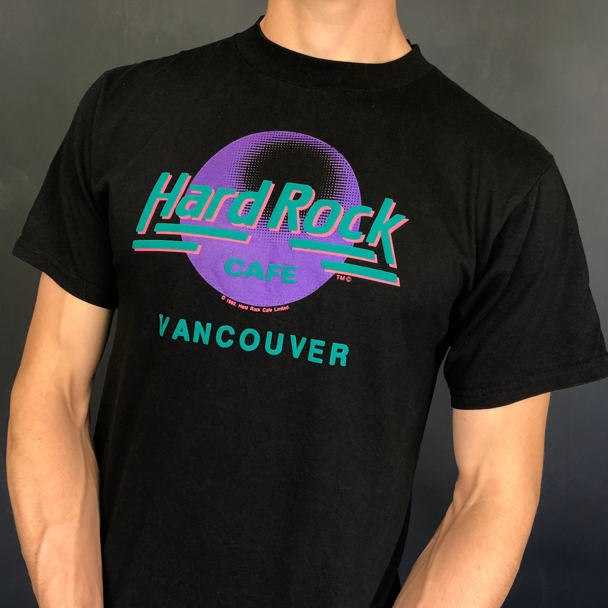 VINTAGE 1989 HARD ROCK Vancouver T-SHIRT - Large - Vintique Clothing