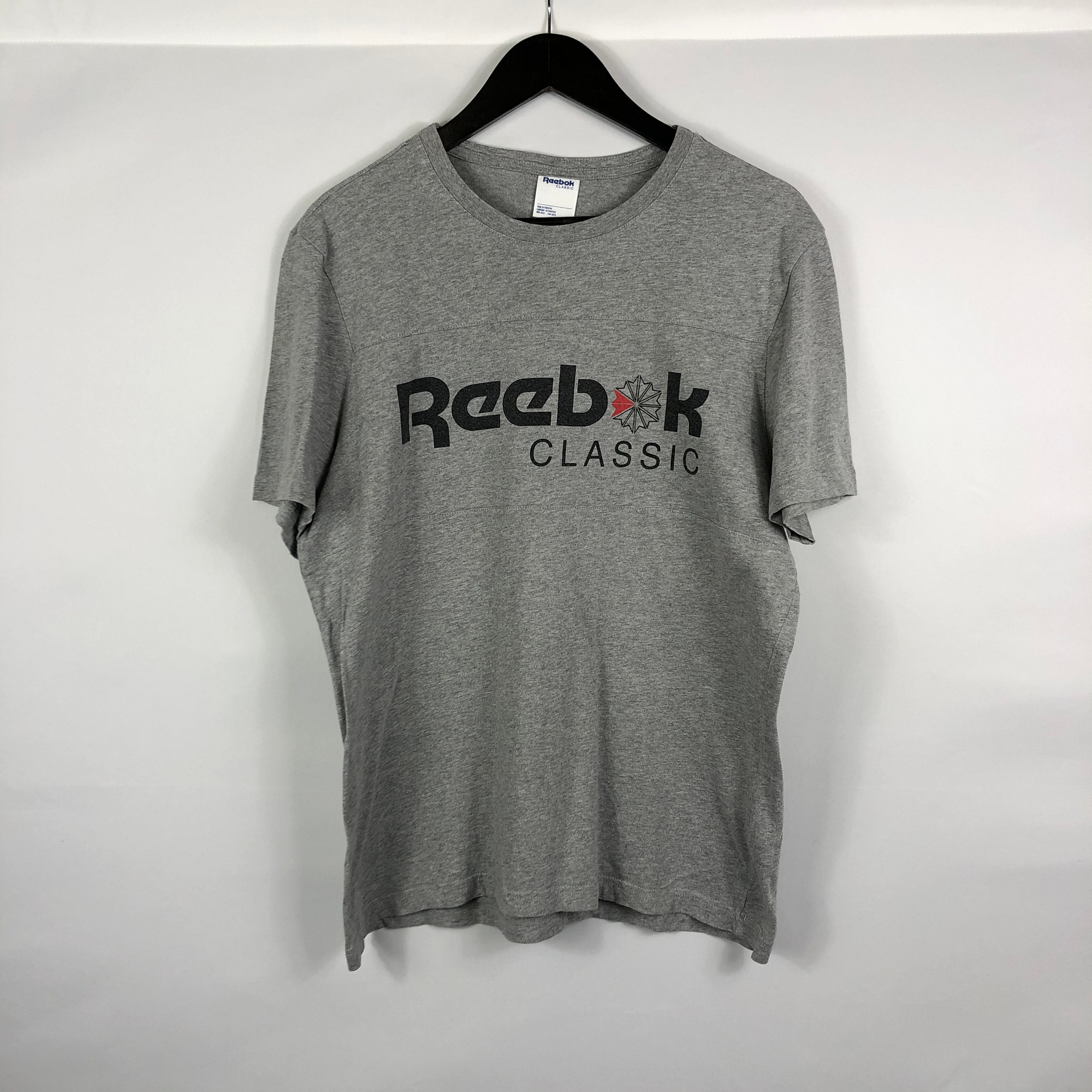 Vintage Reebok T-Shirt - Men's Medium/ Women's Large