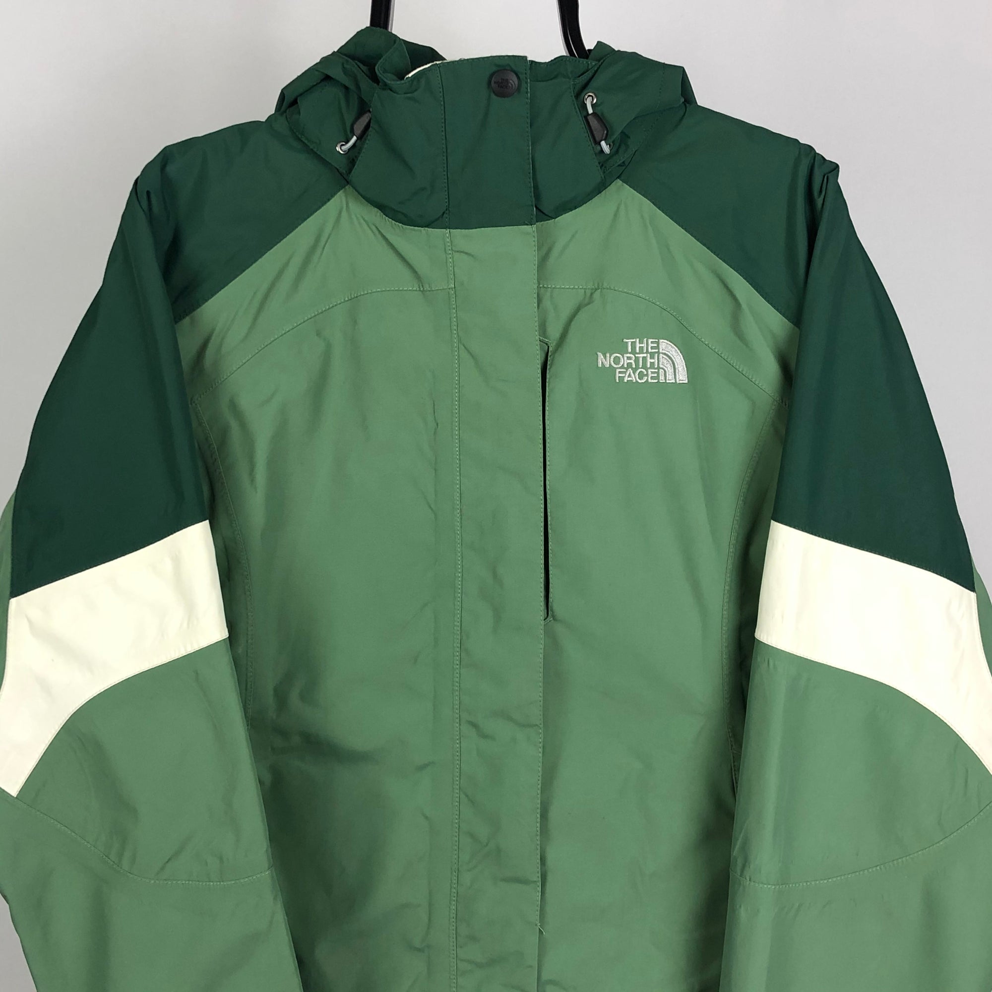 North Face HyVent Waterproof Jacket in Green - Men's Small/Women's Medium