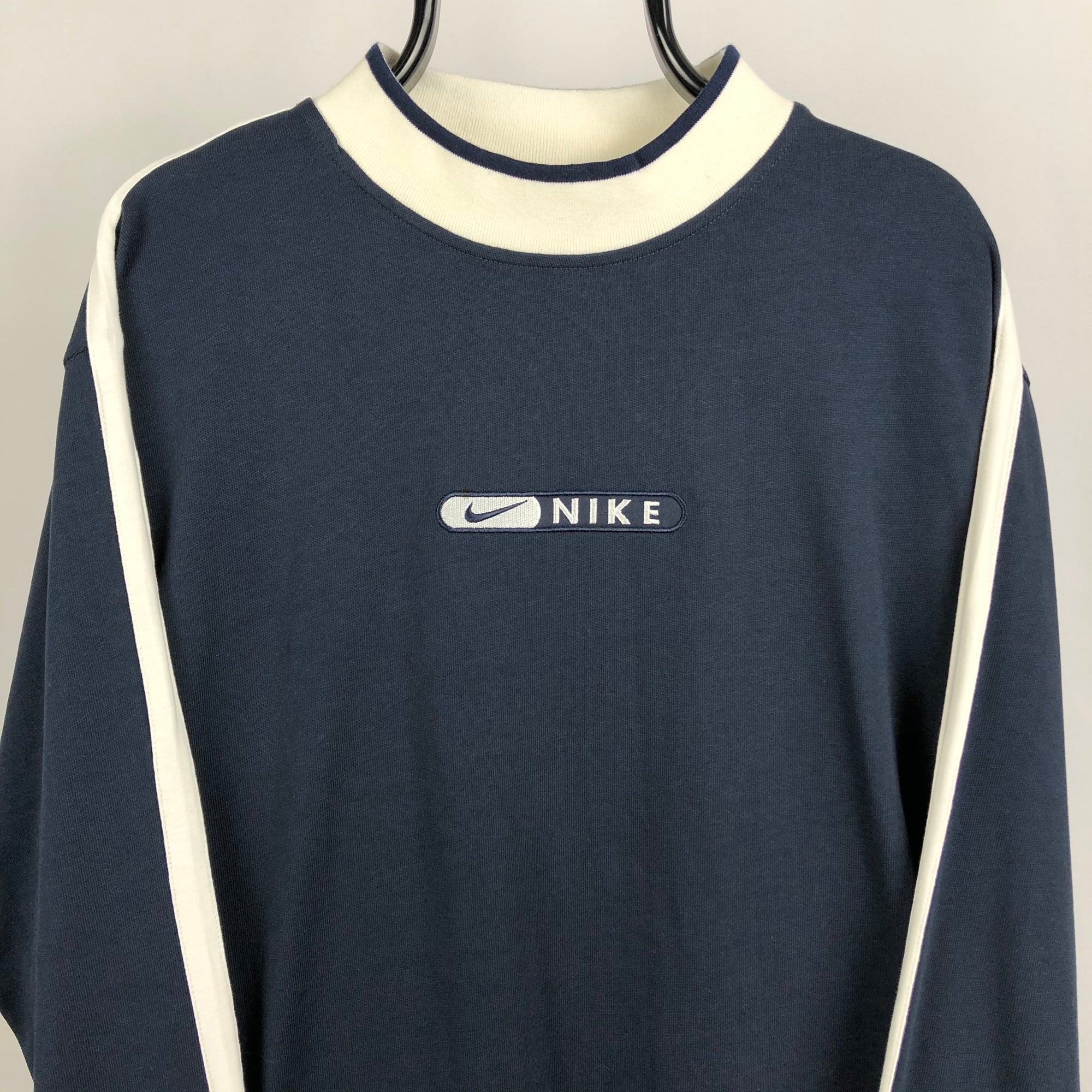Vintage Nike Small Spellout Sweatshirt in Navy/White - Men's Large/Women's XL