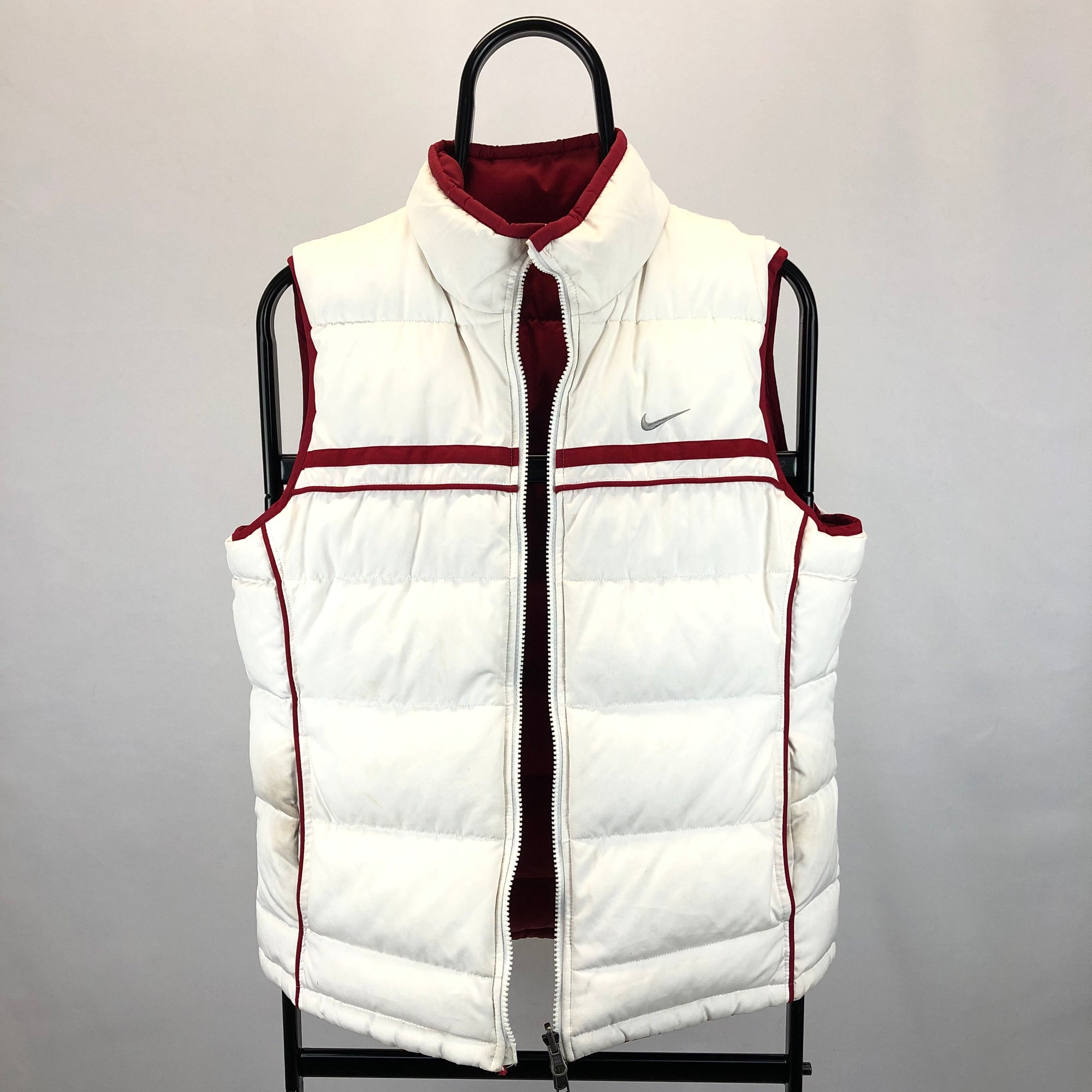 Vintage Nike Reversible Down Gilet in White/Red - Men's Small/Women's Medium