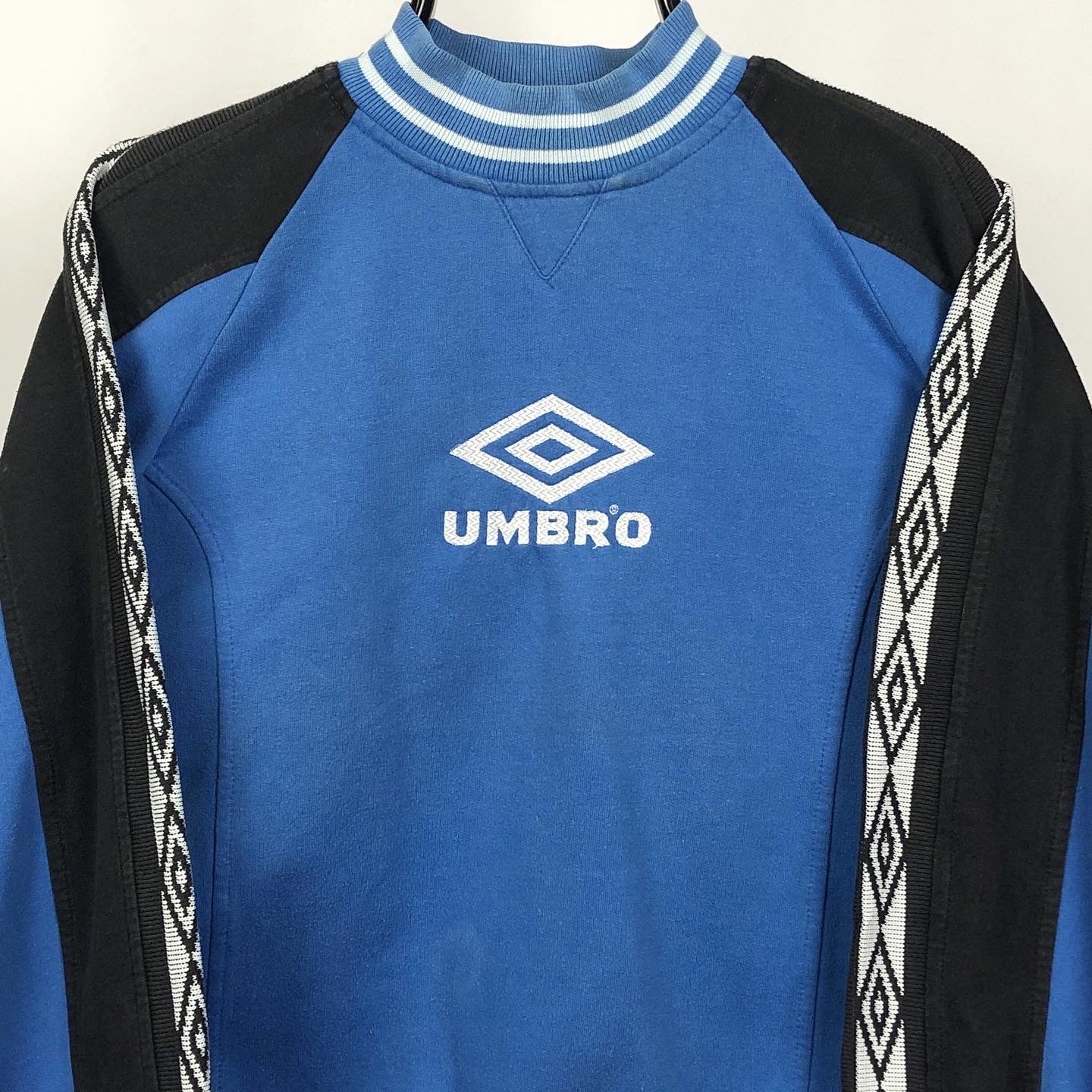 Umbro Sweatshirt in Royal Blue - Men's XS/Women's Small