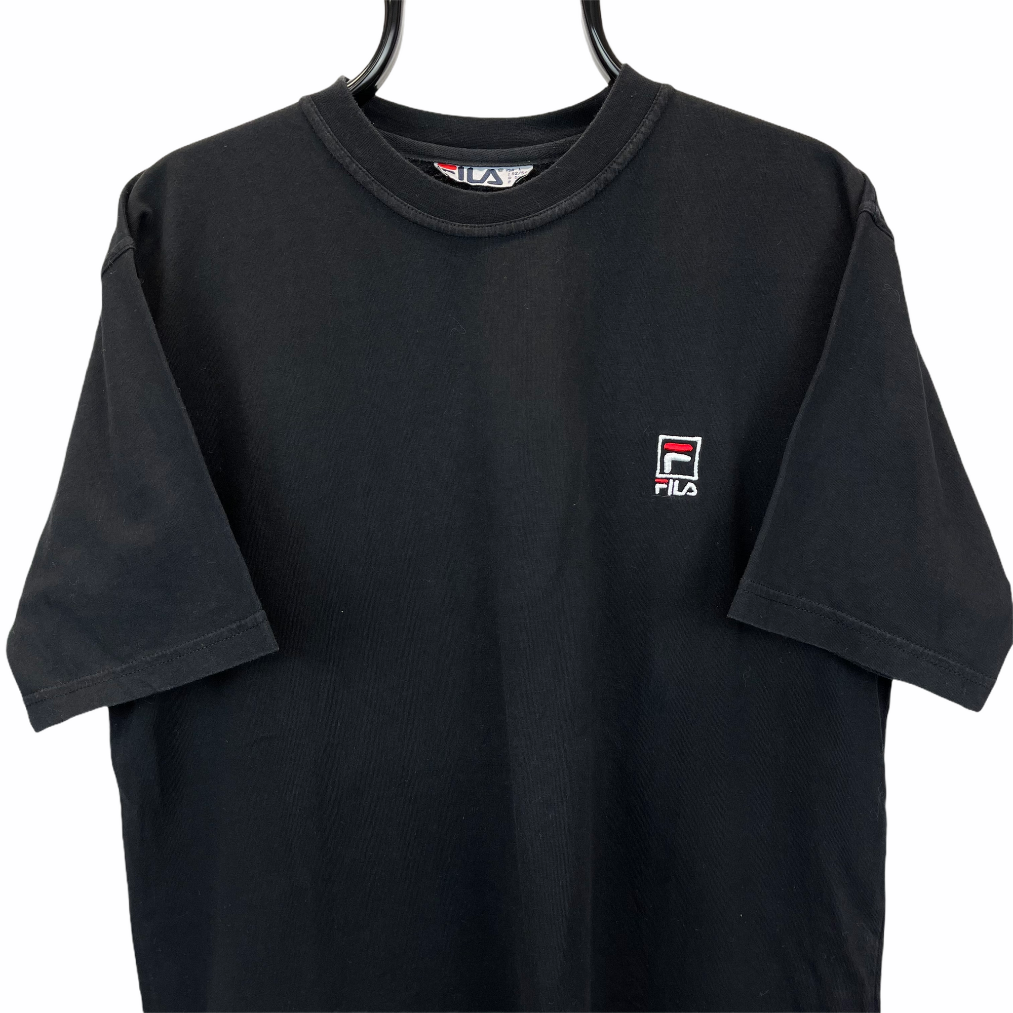 VINTAGE 90S FILA EMBROIDERED SMALL LOGO TEE IN BLACK - MEN'S LARGE/WOMEN'S XL