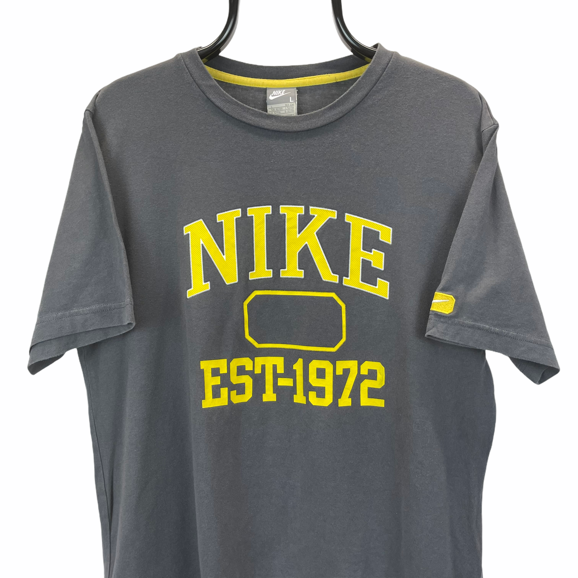 VINTAGE NIKE SPELLOUT TEE IN DEEP GREY & YELLOW - MEN'S LARGE/WOMEN'S XL