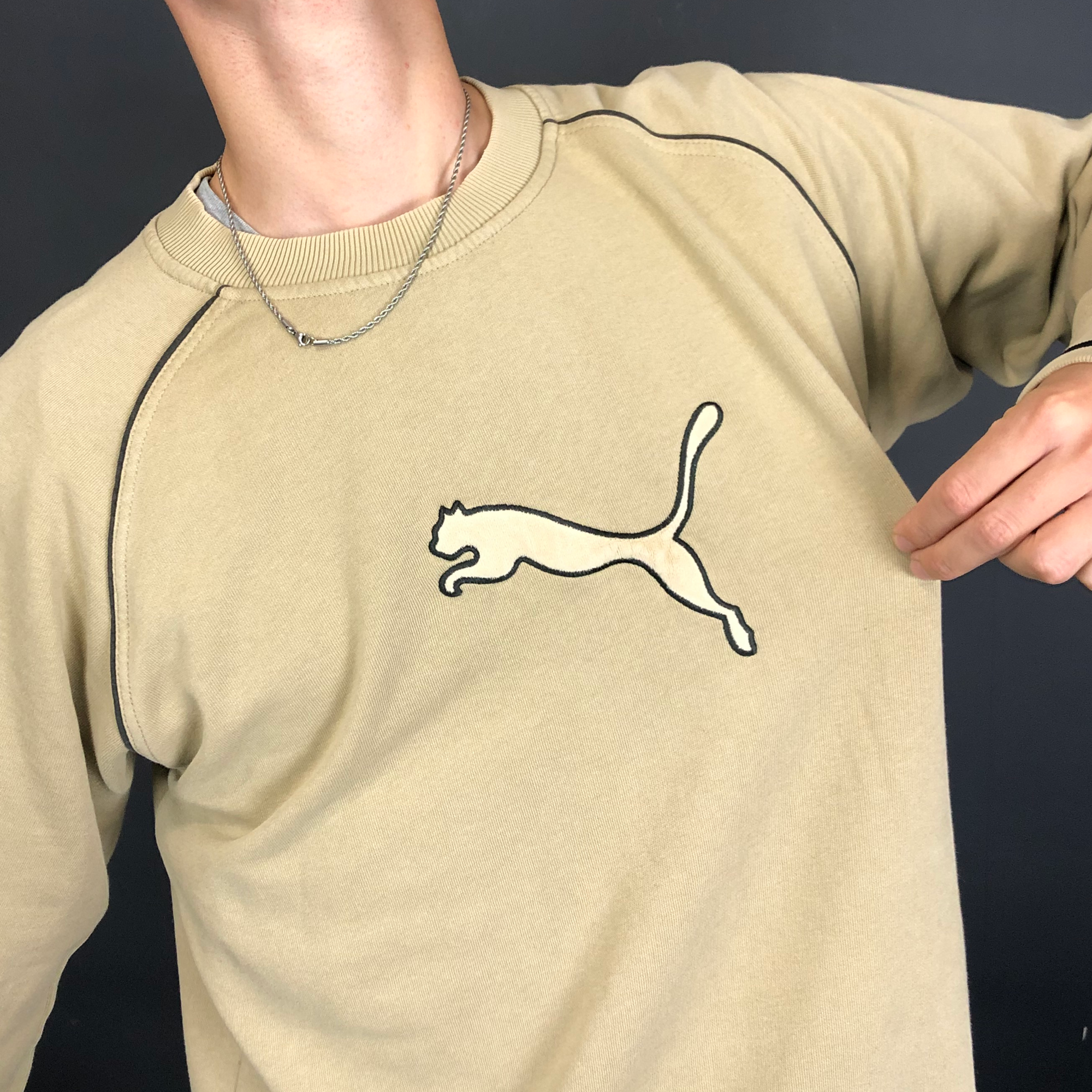 Vintage Puma Sweatshirt in Beige - Large - Vintique Clothing