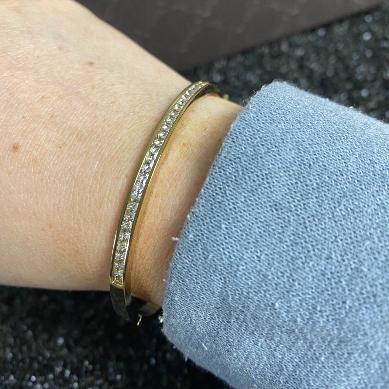 Women’s Classic Gold Diamond Bracelet - Vintique Clothing