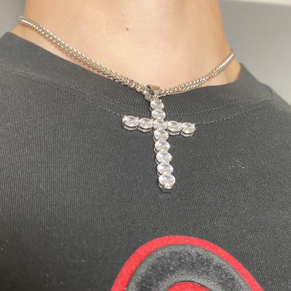 Luxury Diamond Cross Style Pendant - Cuban Chain - Vintique Clothing