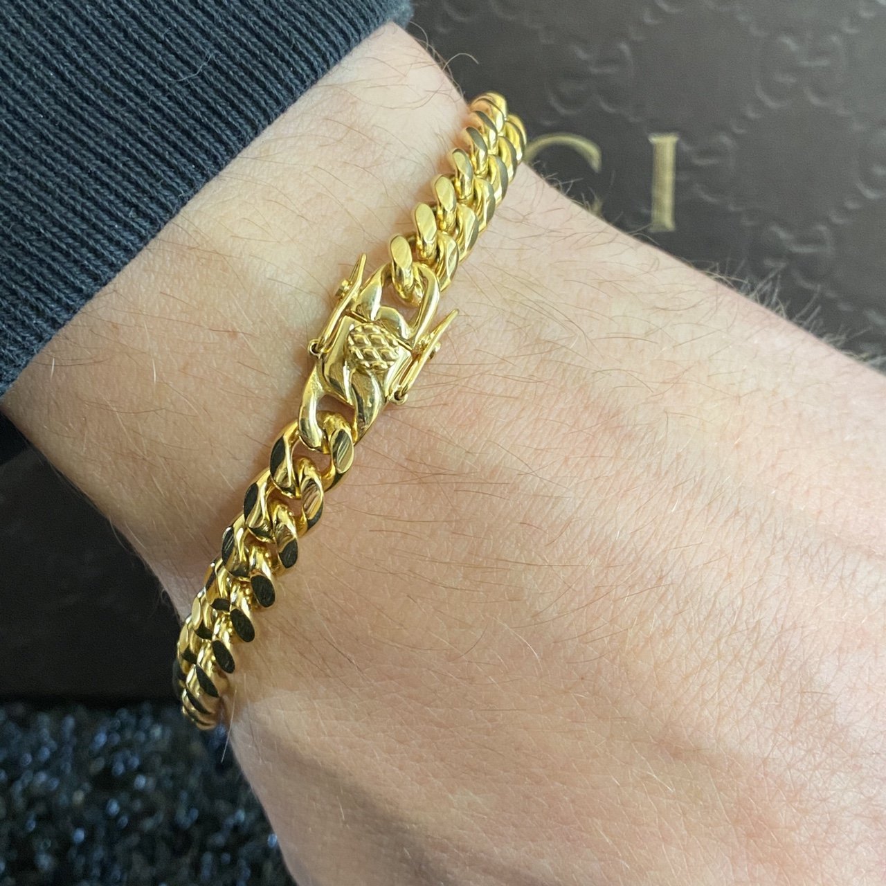 Gold Cuban Link Bracelet - Unique Clasp!! - Vintique Clothing